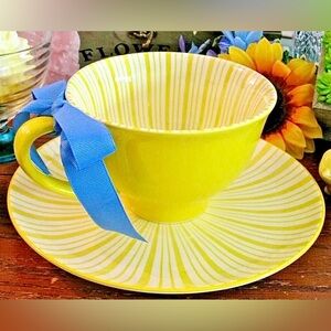New Large Ceramic Bright Yellow w/ Stripes Coffee Tea Mug Cup & Plate Saucer Set